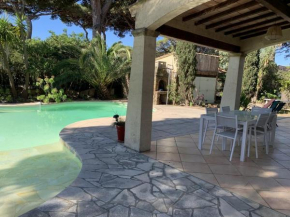 Villa à Hyères avec piscine, climatisation et Wi-Fi, à 5 min de la plage - FR-1-335-169